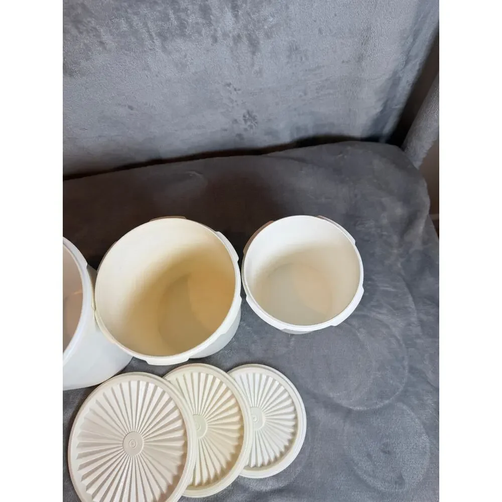 Tupperware vintage servalier